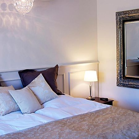 Hojby Kro Og Hotel Højby Quarto foto